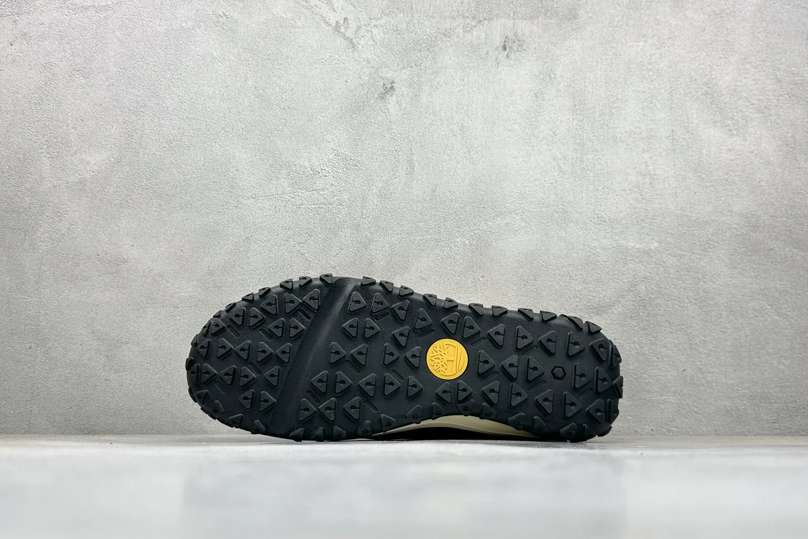 🐲💰 480 support store Timberland/Timberland outdoor low-top casual shoes series Guangdong factory quality original box original packaging 25ss new fashion trend matching The fabric is made of Italian 🇮🇹 top matte fine-grained cowhide with anti-odor and anti-corrosion genuine leather latex insoles to give you a perfect wearing experience. High-quality and durable, a must-have for sportsmen, specializes in not looking handsome, high-quality and first-class foot feel Item number: A42EW997 Size: 39 40 41 42 43 44